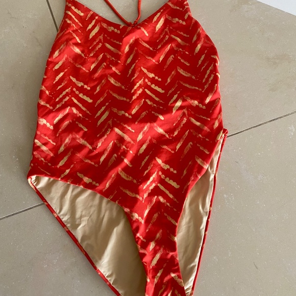 Dolce Vita Women's T-Back One Piece Swimsuit Size XS Cayenne Orange RRP $120 - Picture 4 of 12